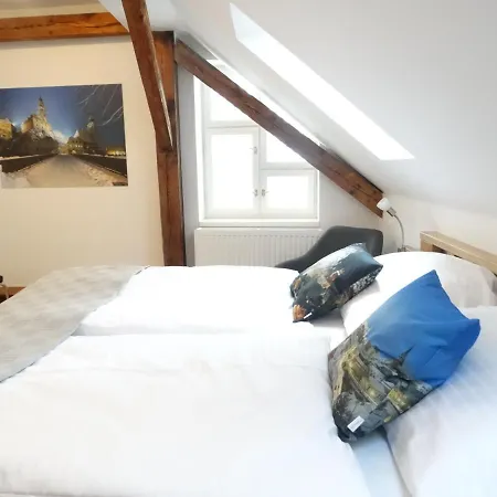 Garni Areka 招待所 3*