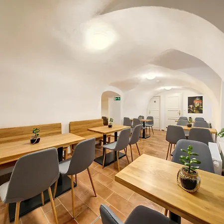 Garni Areka 3*