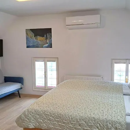 Garni Areka