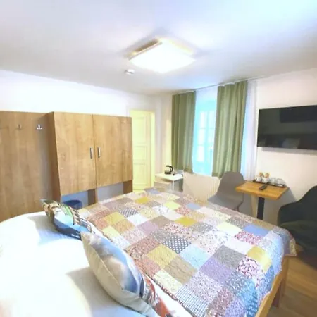 Garni Areka ゲストハウス 3*