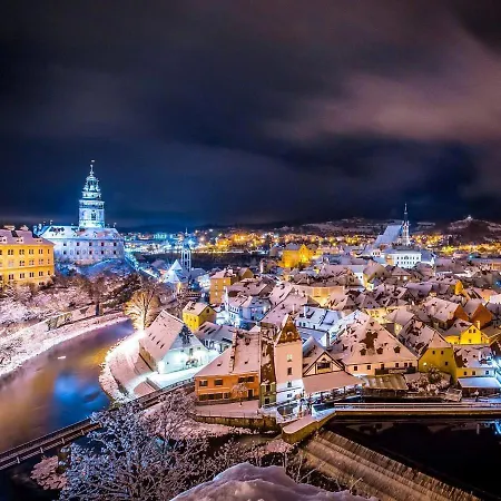 Garni Areka Czeski Krumlow